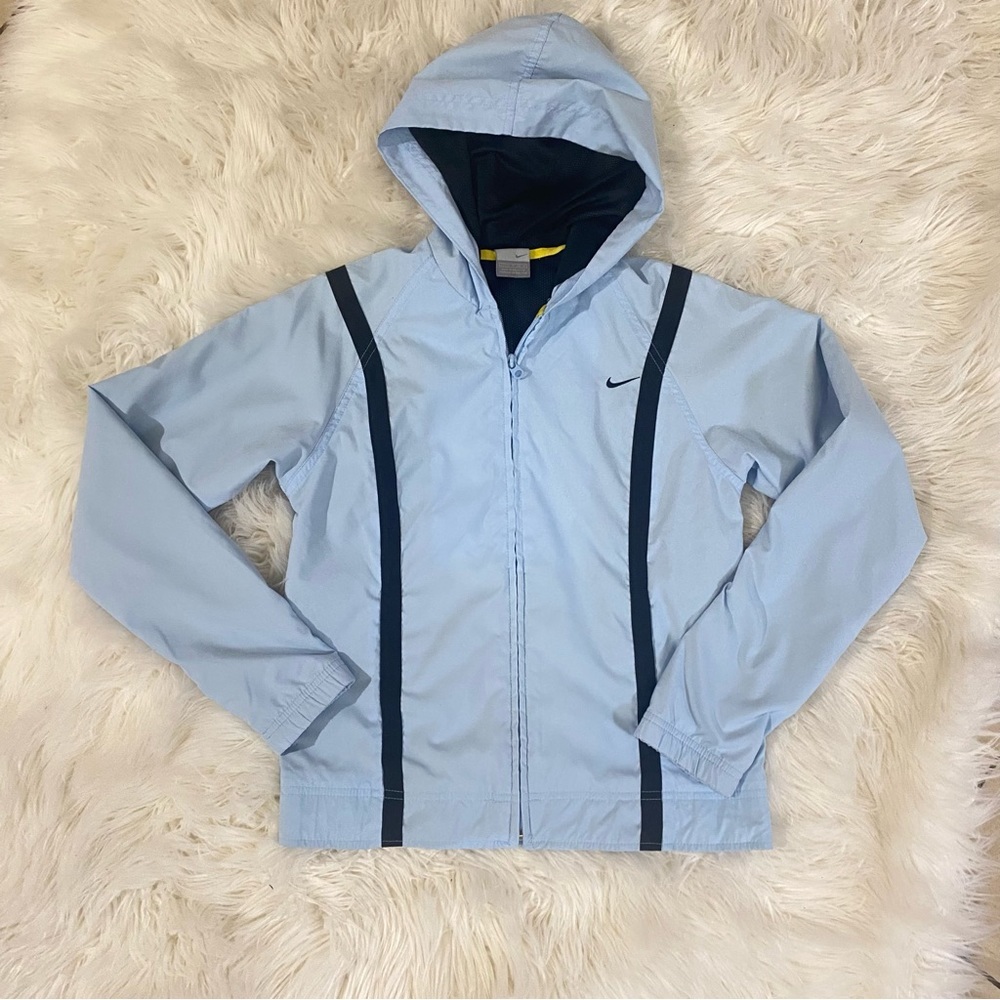 Nike | vintage baby blue nylon jacket